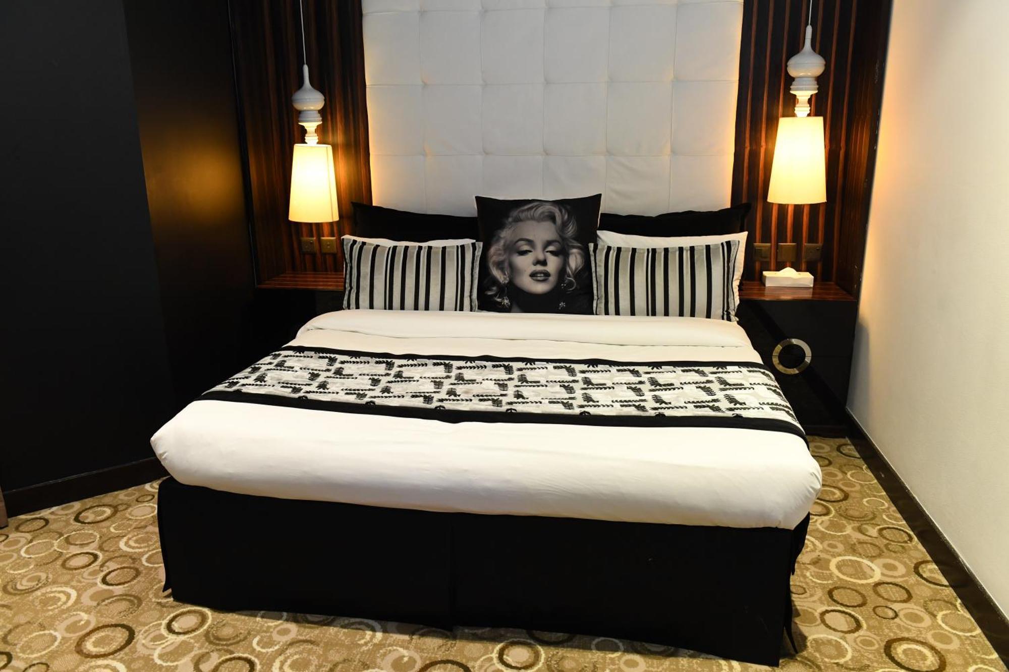 Ista Suites Seef Manama Exterior photo