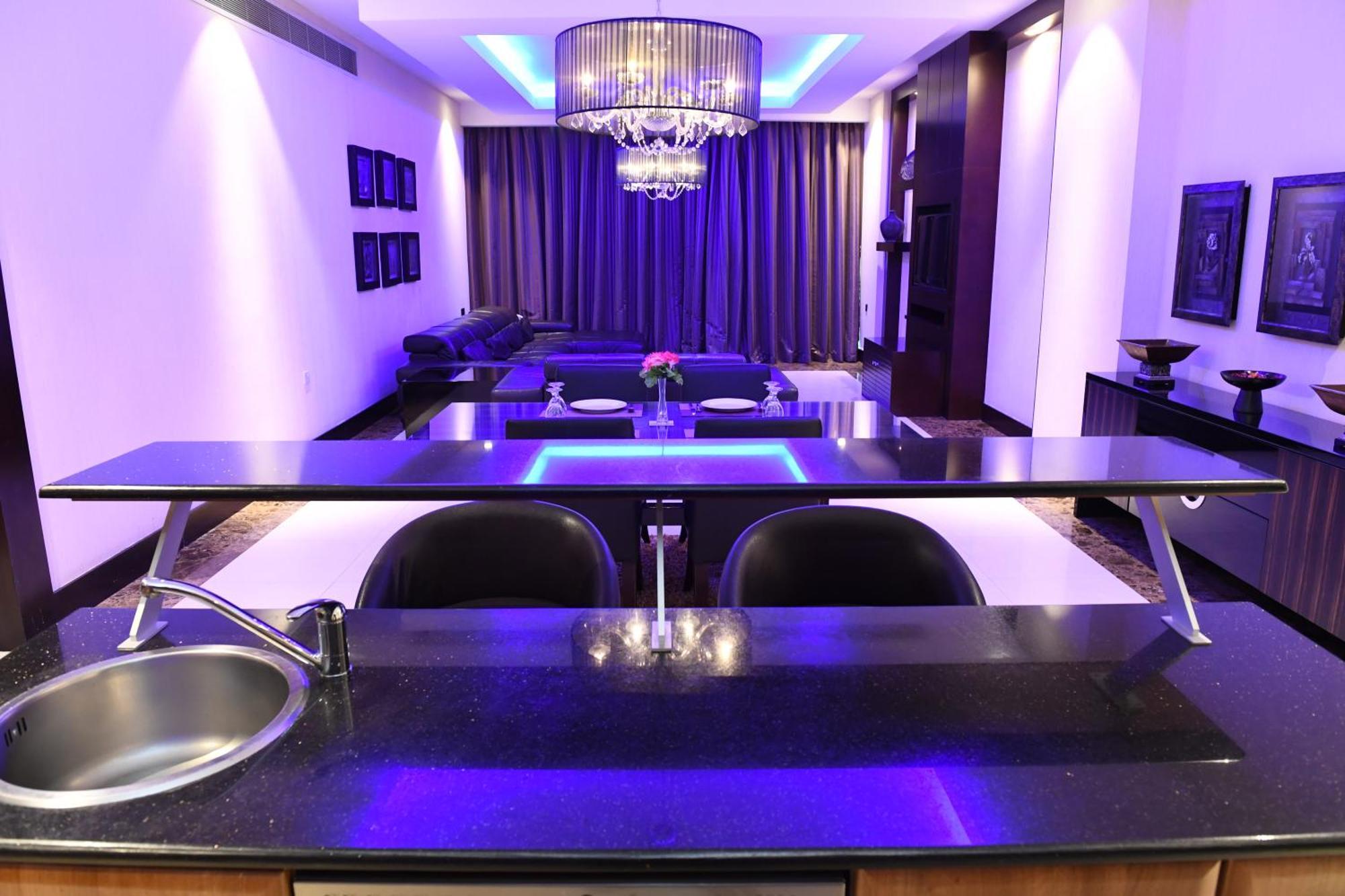 Ista Suites Seef Manama Exterior photo