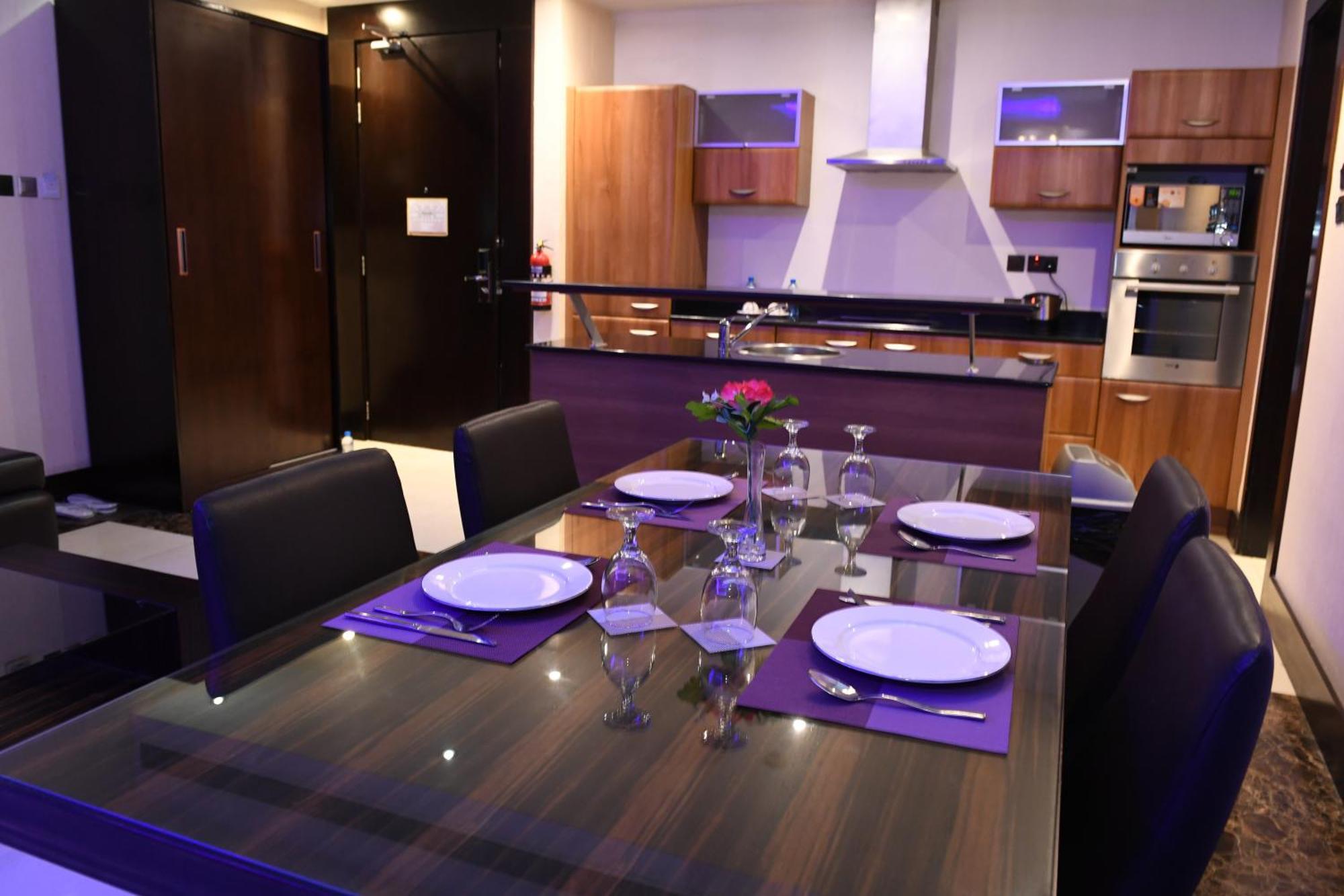 Ista Suites Seef Manama Exterior photo