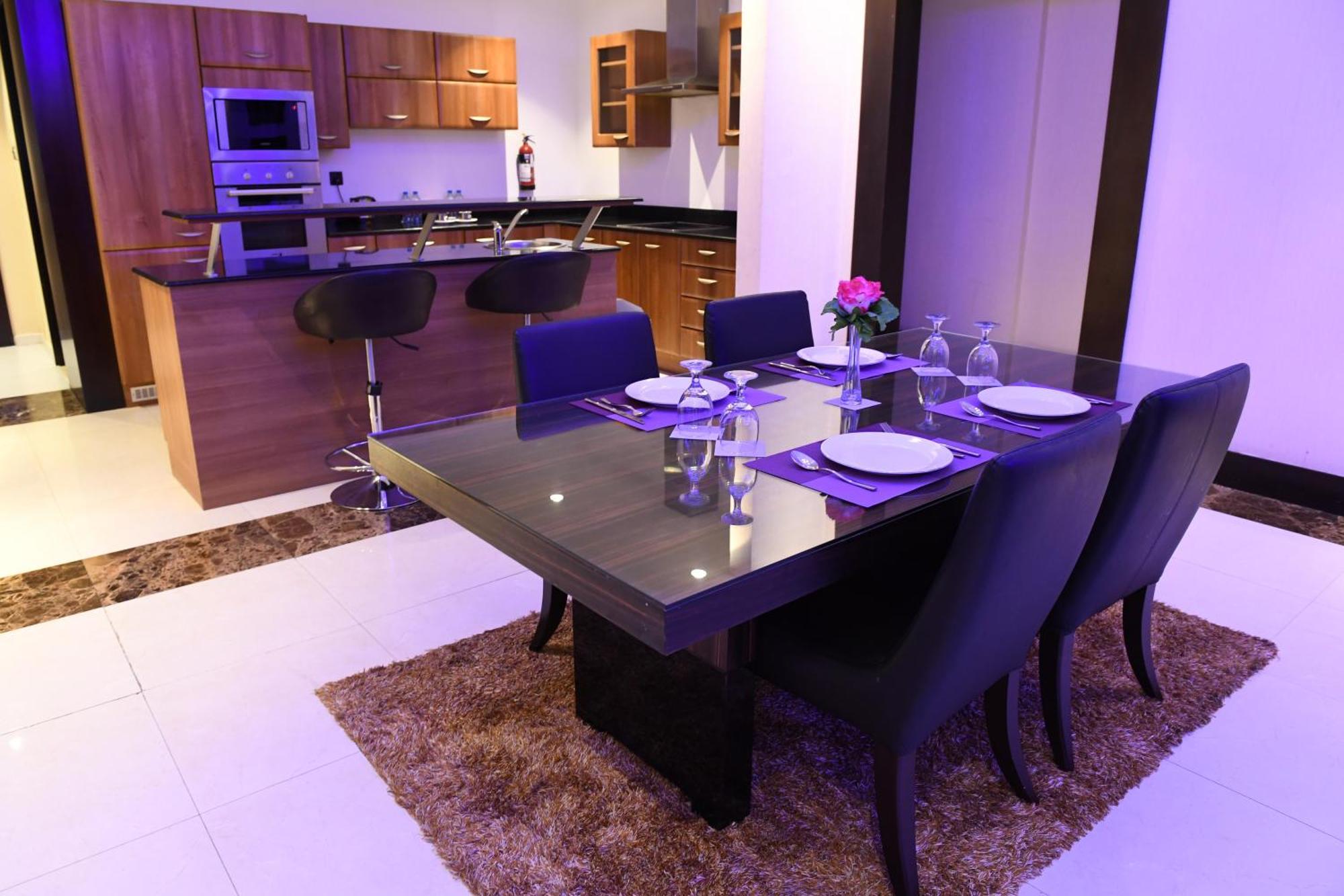 Ista Suites Seef Manama Exterior photo