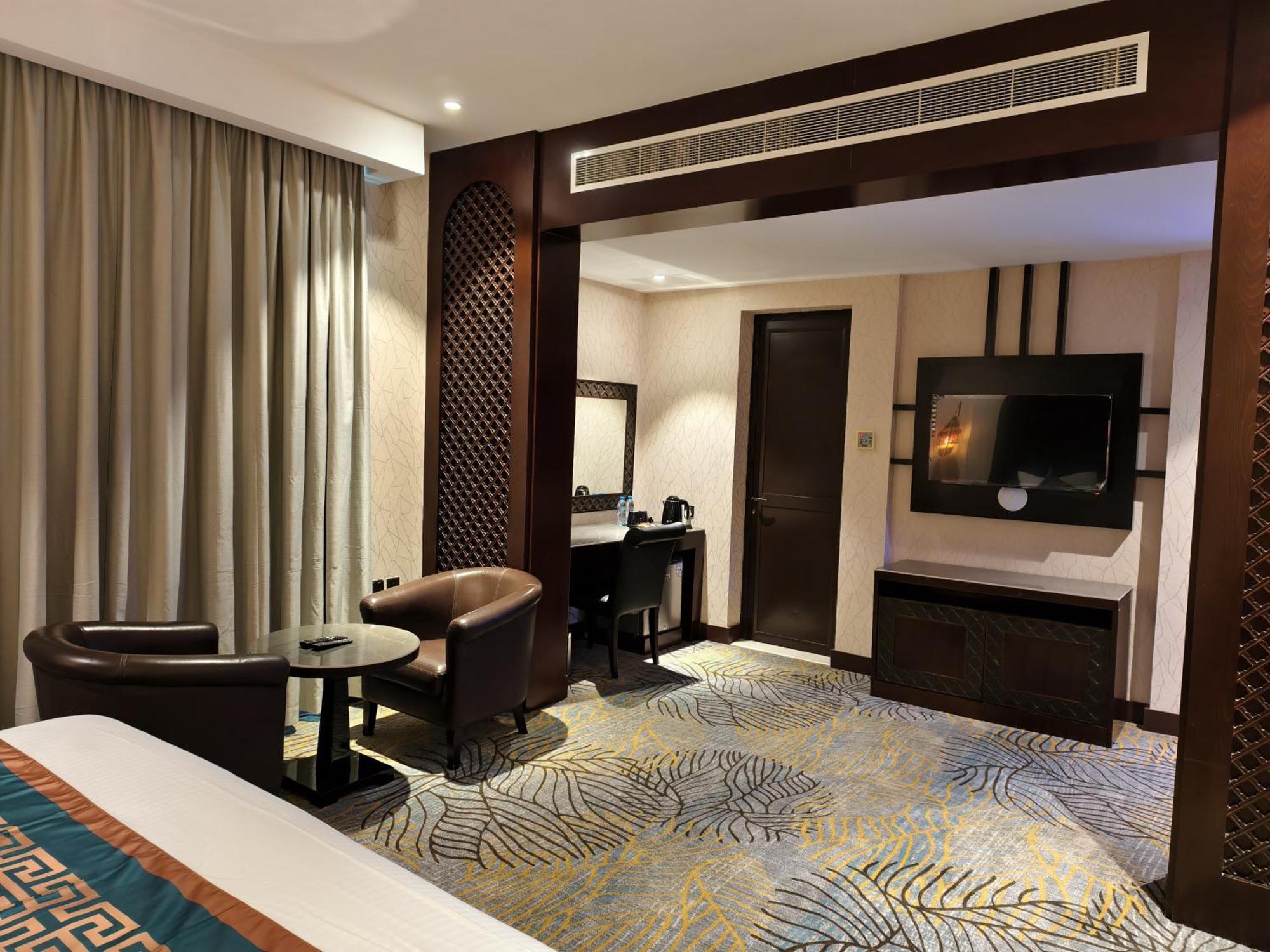 Ista Suites Seef Manama Exterior photo