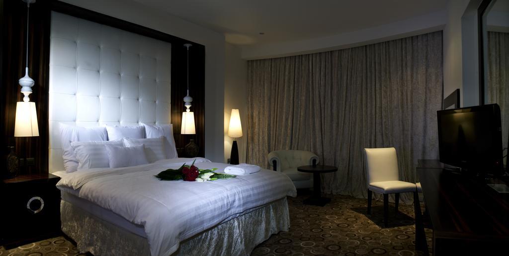 Ista Suites Seef Manama Exterior photo